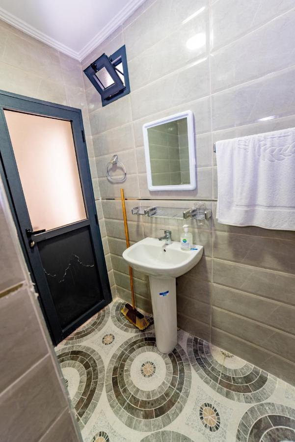 Velasquez Appartements Fast Wifi And Ocean View Tanger Zewnętrze zdjęcie